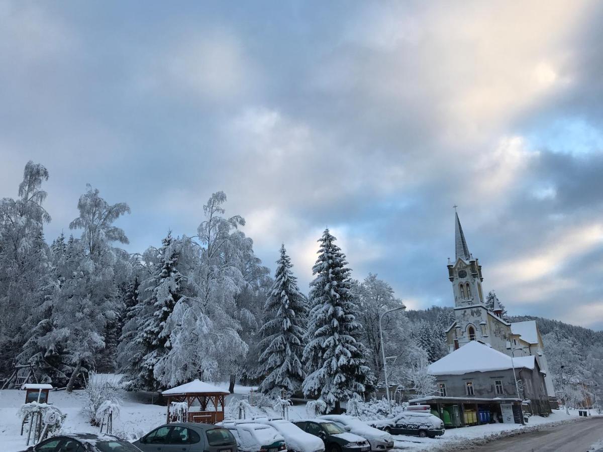 Penzion Mája Josefuv Dul Exterior foto